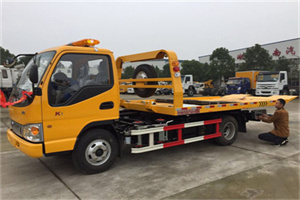 阳西哪里有拖车服务